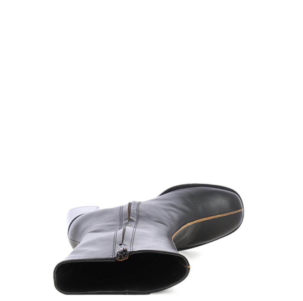 FIN BLACK