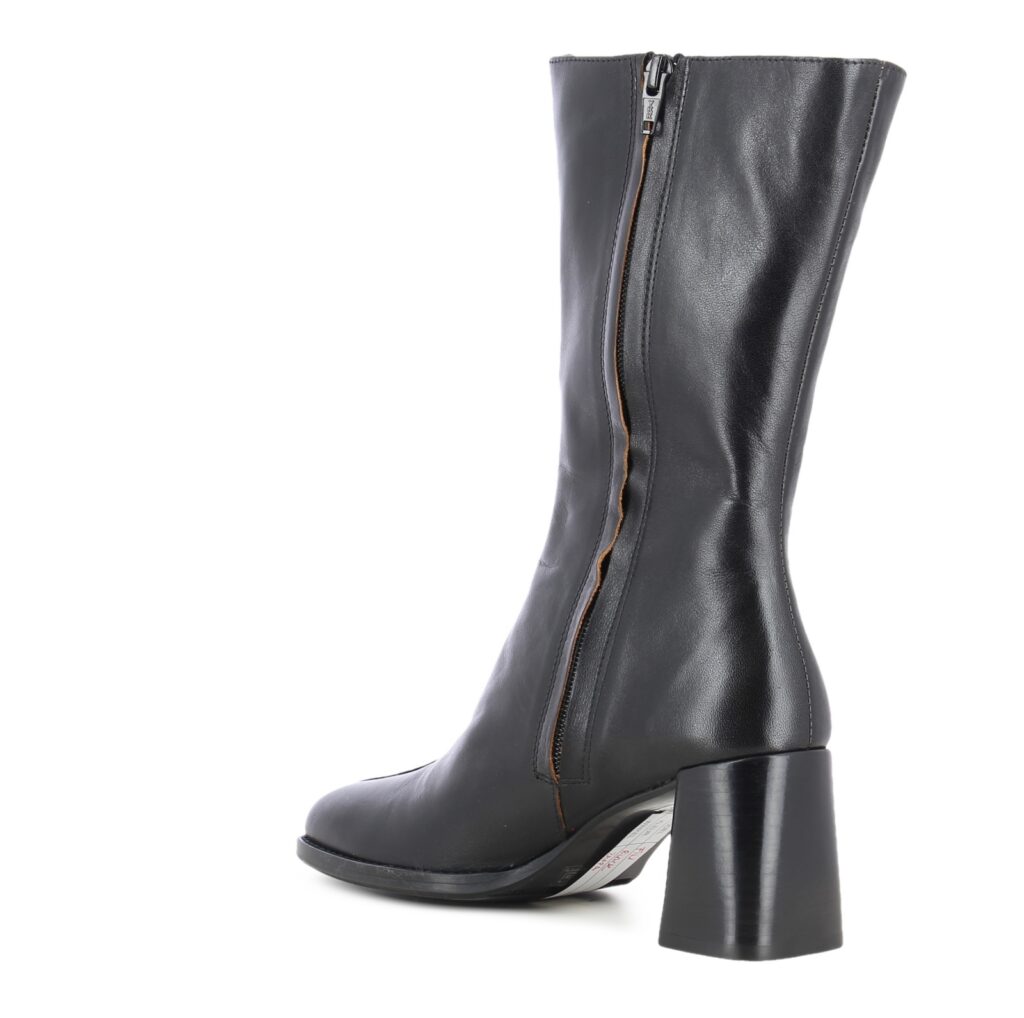 FIN BLACK