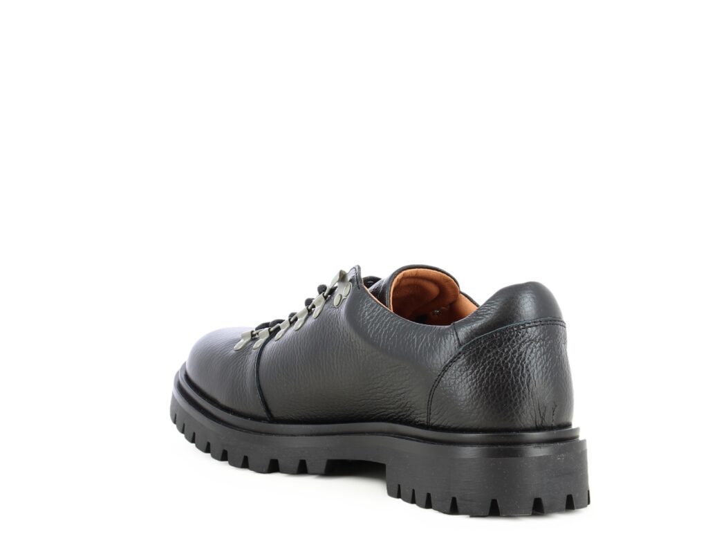 WILLACH BLACK